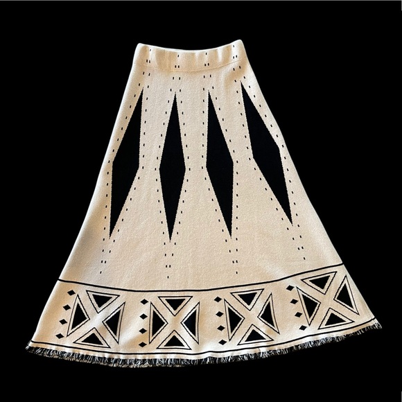 The Marikisha Knit Full Skirt - Picture 1 of 8